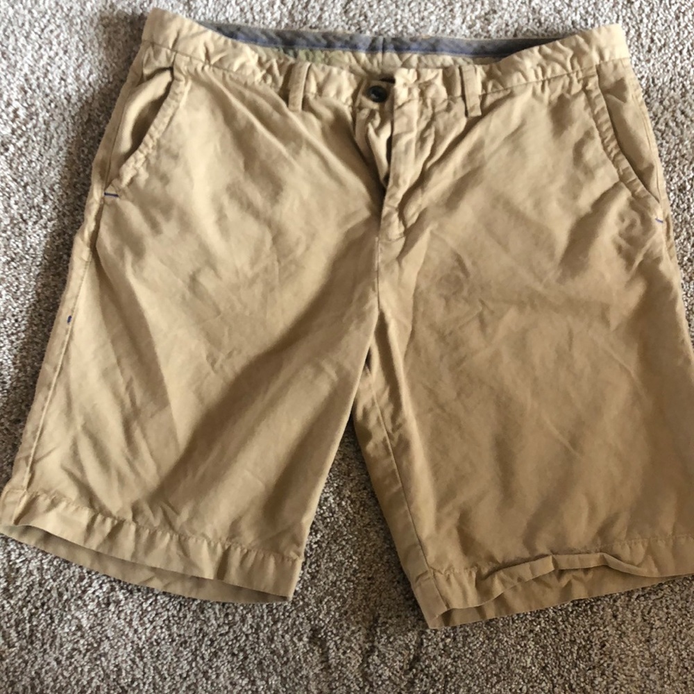 Tommy Bahama shorts